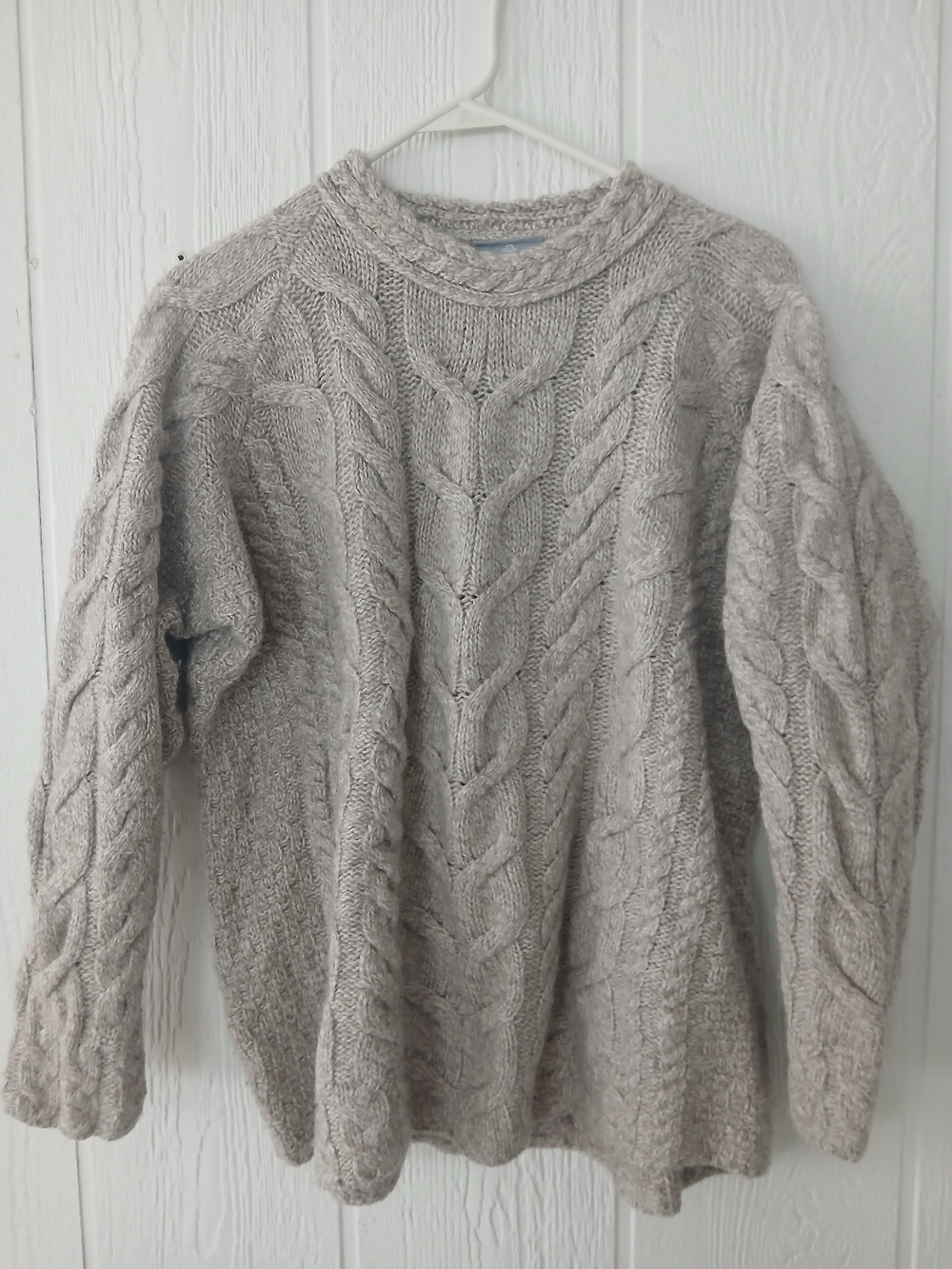 Super Soft Merino Wool Cozy Cable-Knit Crewneck Sweater in Light Taupe
